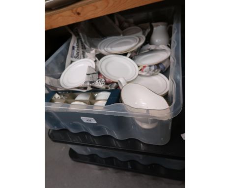Modern Royal Worcester plain white and gilt part dinner service 