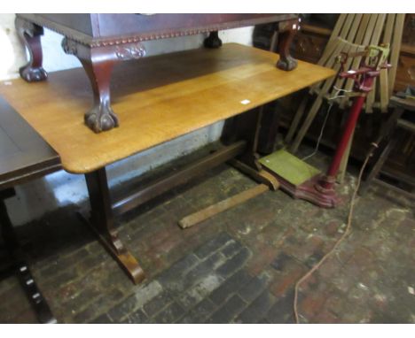 Mid 20th Century Ercol oak rectangular dining table and four (two plus two) stick back dining chairs in dark oak 