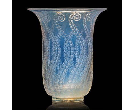  RENÉ LALIQUE (FRENCH 1860-1945) MÉDUSE VASE, NO. 950 designed 1921
opalescent
moulded R. LALIQUE, stencilled R. LALIQUE FRAN