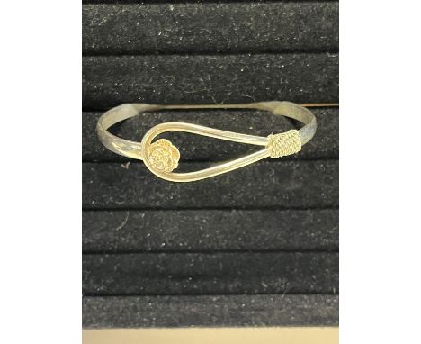 A .925 silver bangle 