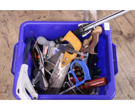 A box of mixed tools. No shipping. 