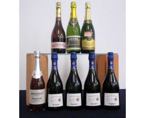 1 bt Mondelli Sparkling Rosé NV 4 bts Reina Ma Cristina Blanc de Noirs Reserva 2012 Codorniu 1 bt Undurraga Brut Rosé NV vsl 