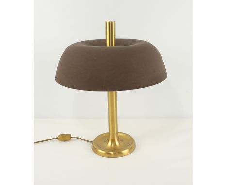 Tischlampe, Modell 7377, Egon Hillebrand für Hillebrand Lighting, 1970 Messing/ Aluminium, dreiflammig, H.ca.53cm