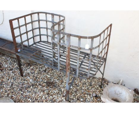 Late 19th / Early 20h Century galvanised steel Tete-A-Tete Kissing Love Bench, with opposite back to back seats 97 x 83 x 47c