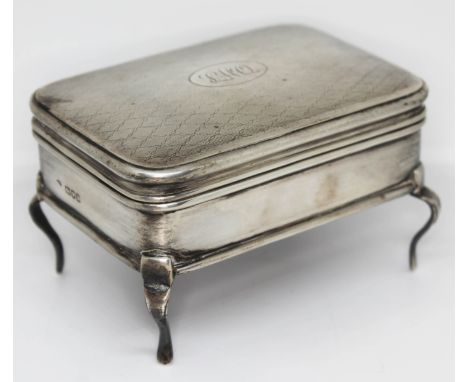 A hallmarked silver trinket box, length 10cm.Condition: minor dent to feet, surface wear including minor rubbing to hallmarks