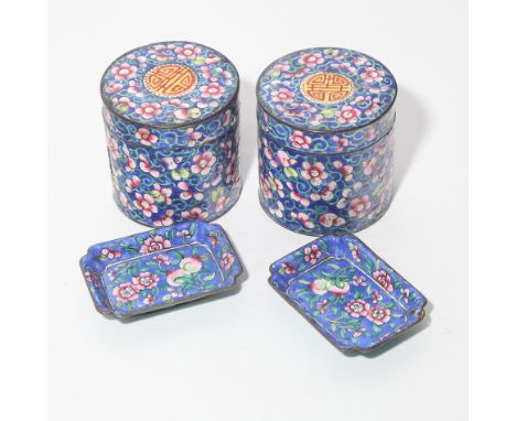 2 Cantonese enamelled cylindrical boxes with covers and a pair of matching trinket trays.  Height of jar 3"