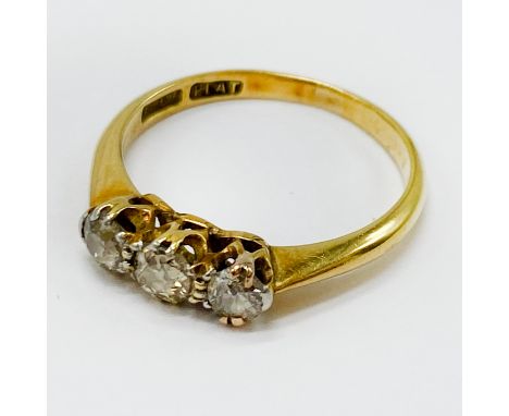 18CT GOLD THREE-STONE DIAMOND RING