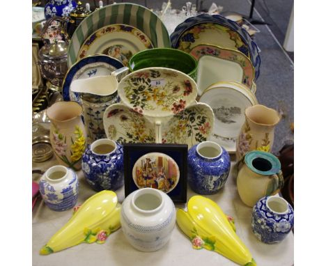 Ceramics - Spode pattern 557 tea plates; Spode Bute shape dish; a John Kershaw Studio Pottery two handled urn; a Pratt ware l