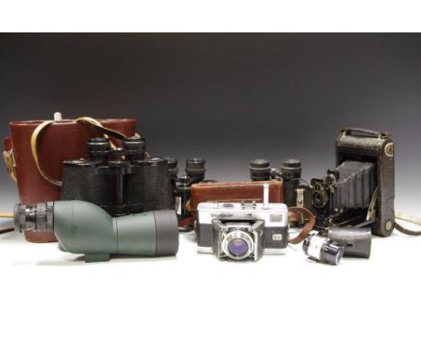 Photography -  A Voigtlander Vitessa Type 133 Rangefinder Camera, c1950, chrome, with Voigtlander Ultron f1:2 50mm lens, orig