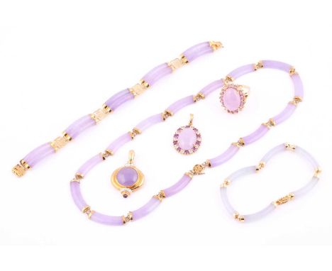 Collection of jadeite jewellery, including a lavender panel link necklace, with yellow precious metal mounts and clasp, stamp