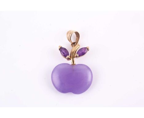 A 9ct gold carved lavender jade and amethyst apple pendant, set with an apple shape lavender jade body with marquise cut amet