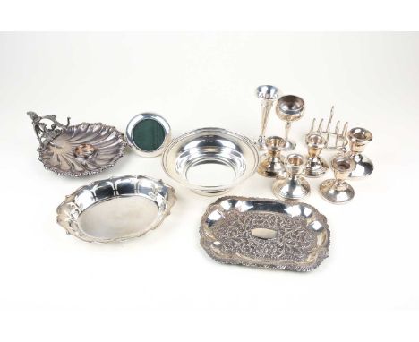 Quantity of mixed silver including a heavy silver shell form inkstand (bottle missing) four dressing table candlesticks, and 