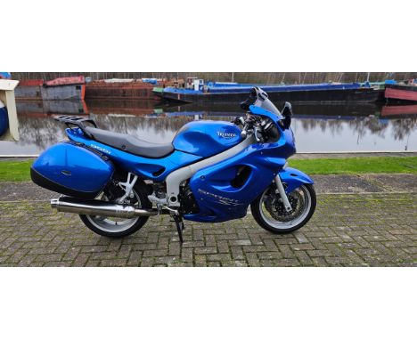 2004 Triumph Sprint ST, 955cc. Registration number NK04 RWJ. Frame number SMTTF665XH4201938. Engine number 202802.Sold with t