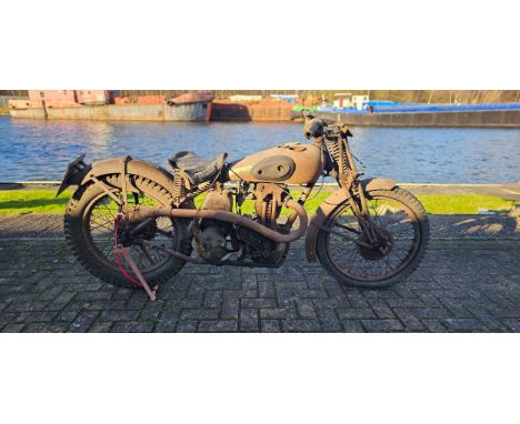 1932 Ariel VH 32, Red Hunter project, 350cc. Registration number TS 9810 (non transferrable). Frame number C2005. Engine numb