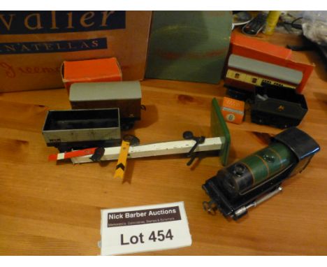 Die-cast : Hornby '0' Gauge box of various, incl one engine 45746 and several other wagons - boxed carriage plus an amount of