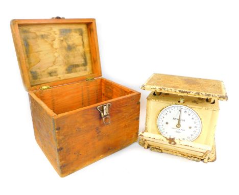 A set of Salter cream painted cast metal Belmont scales, in a wooden case. 
