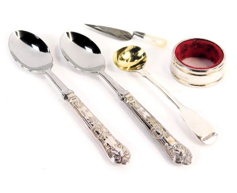 A Victorian silver mustard spoon, London 1847, 0.47oz, together with an Elizabeth II silver King's pattern jam spoon, boxed, 