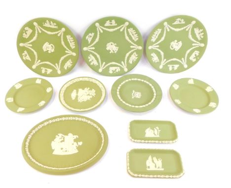 A group of green Wedgwood jasperware, to include rectangular trinket tray, 15cm wide, various plates, 22.5cm diameter, etc. (