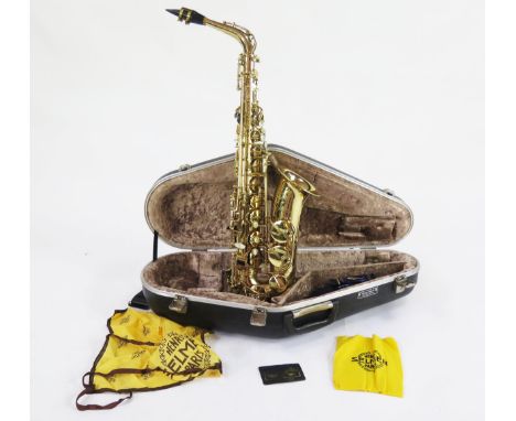 Henri SELMER Paris Super Action 80 Series II Alto Saxophone, lacquer finish with mother of pearl inlaid buttons, serial no. 4