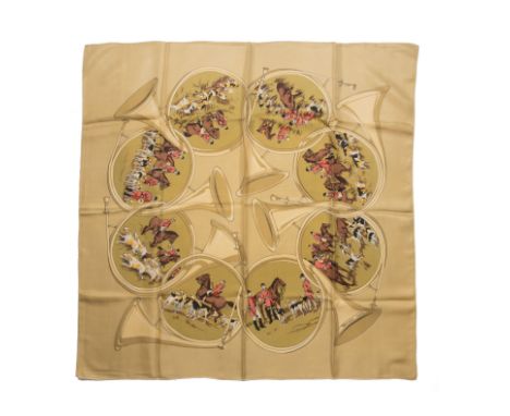 HERMES Paris, créé 1951. Carré 'Cors de Chasse'Dessinateur: Hugo GrygkarSoie imprimée, marge sable.90 x 90 cm Bibliographie: 