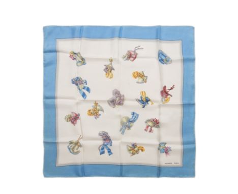 HERMES Paris, créé en 1956. Carré 'Petits Chapeaux'En soie imprimée, marge bleu ciel. (tâches)55 x 55 cmFootnotes:A printed s