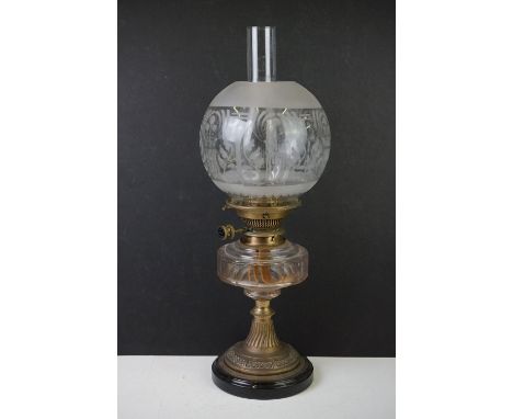 Late 19th / early 20th century brass oil lamp with clear &amp; frosted glass shade, faceted clear glass font, Hinks burner an