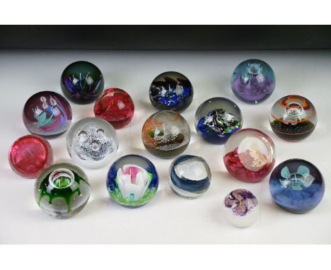 Collection of Caithness paperweights including limited edition examples. The lot to include Opus '88 697/1000, 40 years coron