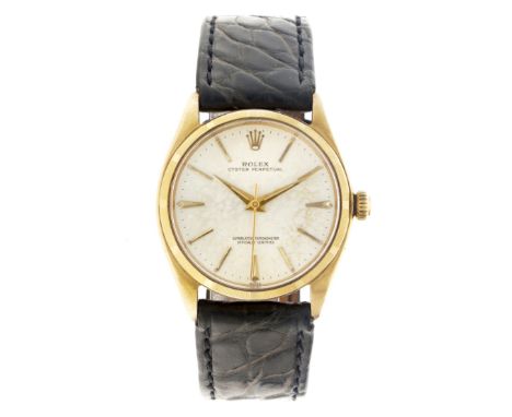 Rolex Oyster Perpetual (18K.) 1003 - Men's watch - 1962. Case: yellow gold (18K.) - strap: leather - automatic - box, documen