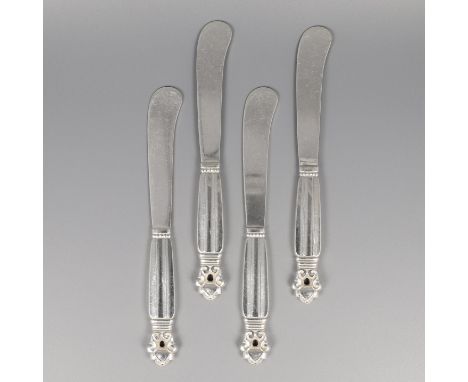 Georg Jensen, butter knives (4) model Acorn. Designed by Johan Rohde in 1915 silver. Beautiful set of 4 in excellent conditio