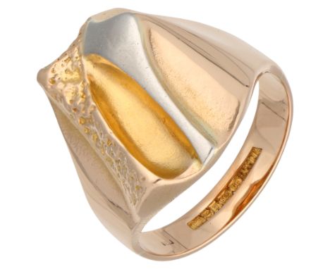 Lapponia 14K gold/platinum ring 'Alba' 1991. In good condition. Hallmarks: 585 Finnish assay mark, signed and maker's mark La