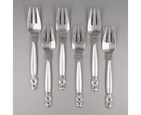 Georg Jensen fish forks (6), model Acorn, silver. Designed by Johan Rohde in 1915. Beautiful set of 6 in excellent condition.