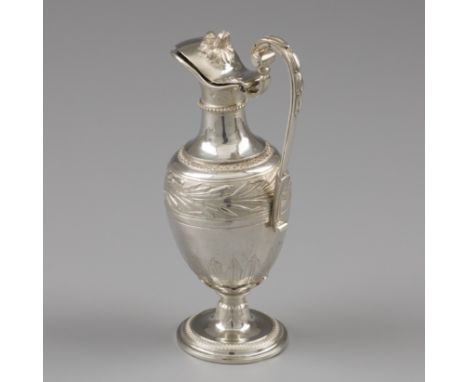 Liturgical communion jug, Pierre Paraud, Paris ca. 1800, silver. A communion jug ​​with hinged lid, soldered handle, convex b