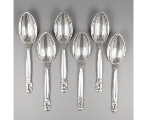 Georg Jensen dessert spoons (6), model Acorn, silver. Designed by Johan Rohde in 1915. Beautiful set of six dessert spoons in