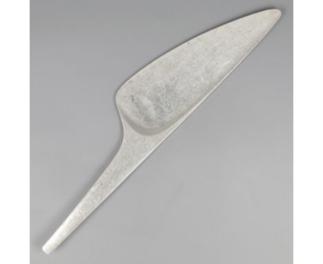 Georg Jensen fish scoop, model Caravel, silver. Designed by Henning Koppel in 1957. Beautiful fish scoop designed by Henning 