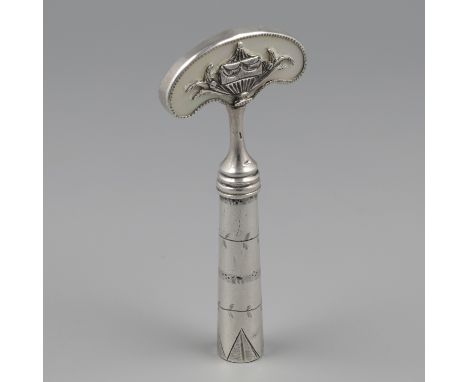 Louis XVI-style corkscrew, Coenraad Roelof Roelofse, Middelburg / Goes ca. 1815, mother-of-pearl and silver. Louis XVI-style 