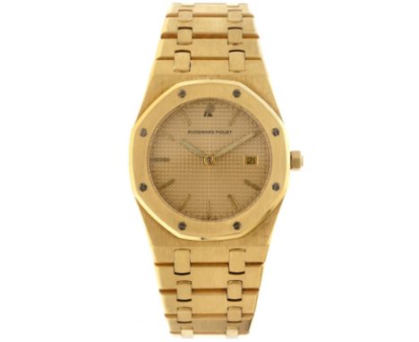 No Reserve - Audemars Piguet Royal Oak Quartz 56175BA - Men's watch . Case: yellow gold (18K.) - bracelet: yellow gold (18K.)