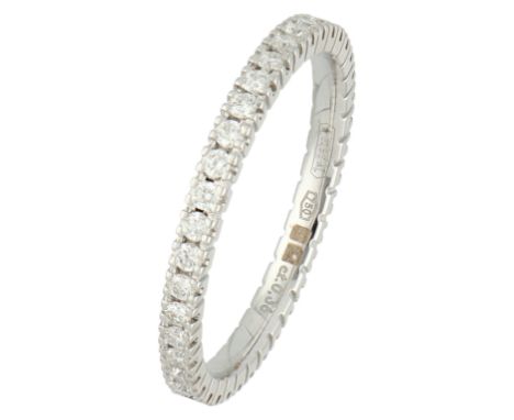 18K White gold alliance ring set with approx. 0.36 ct. diamonds. Set with 38 brilliant-cut diamonds totalling approx. 0.36 ct