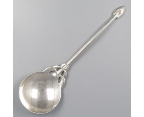 Art Deco ladle, T. Stuurman, Krommenie 1937, silver. Beautiful Art Deco ladle with partly openwork parts and round scoop tray