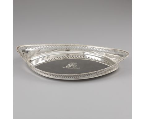 Empire tray, Pieter Staats van Mecklenburg, Amsterdam 1809, silver. A beautiful Empire tray with raised partly openwork edge 