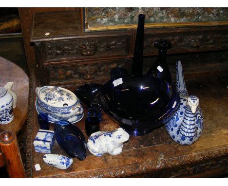 Collectable glass and ceramic ware