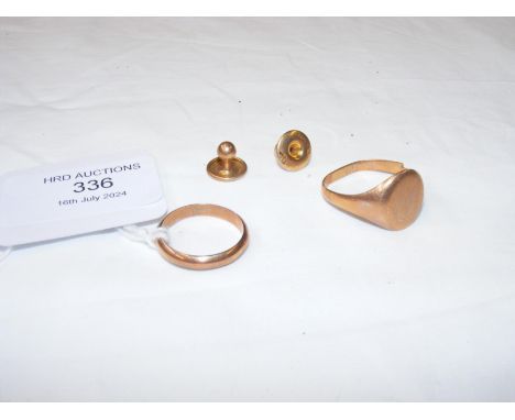 Gold studs, 9ct wedding band, signet ring