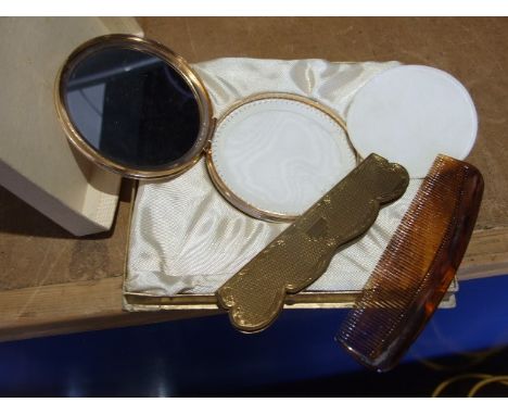 Vintage Chrome Compact Set in original Box