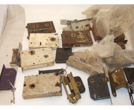 JOB LOT VINTAGE LOCKS 
