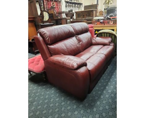 2 SEATER LEATHER SOFA