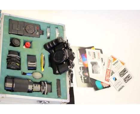 Pentax complete pro 'ME' camera set 