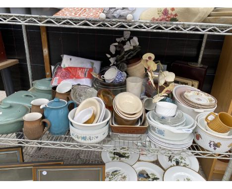 AN ASSORTMENT OF KITCHEN WARE TO INCLUDE JUGS, CERAMIC DISHES AND RAMEKINS ETC 