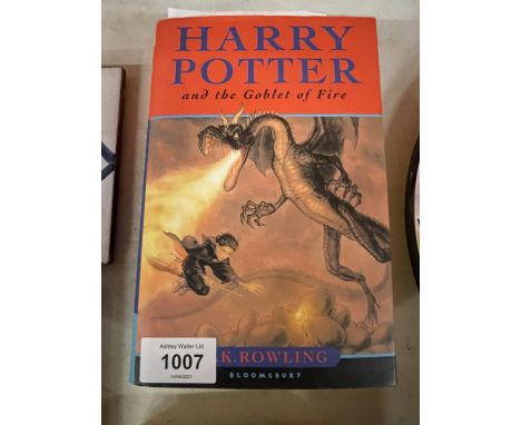 A FIRST EDITION HARDBACK 'HARRY POTTER AND THE GOBLET OF FIRE' (PRINTING ERRORS ON PAGES 503, 579 AND 594) 