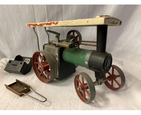 A MAMOD MODEL STEAM TRACTOR L: 25CM 