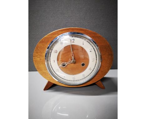 WOOD MANTLE CLOCK