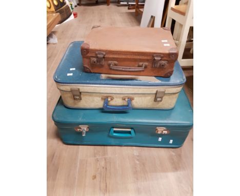 3 VINTAGE TRAVEL CASES